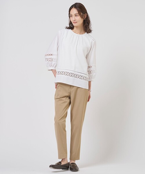 J.PRESS(ジェイプレス)の「麻シェルドライ テーパード パンツ(その他パンツ・レディース・ダークブラウン系/ネイビー系/黄土色系/アイボリー系・11/9/7/13)」の8枚目の写真