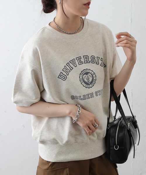 COLONY 2139(コロニートゥーワンスリーナイン)の「ミニ裏毛半袖カレッジプリントプルオーバー(Tシャツ/カットソー・レディース・ライトグレー/グレー/ネイビー・FREE)」の2枚目の写真