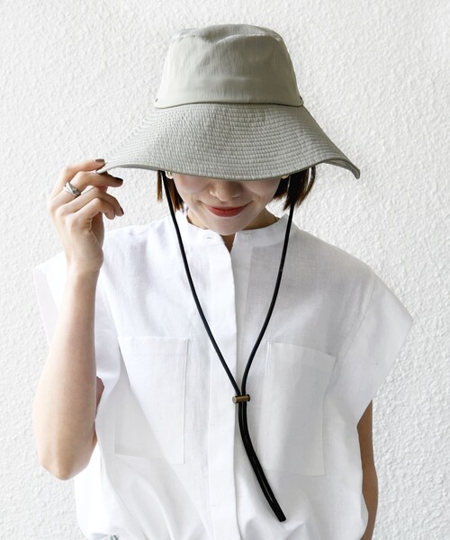 SHIPS any(シップス エニィ)の「SHIPS any: 〈UVカット/接触冷感/撥水/手洗い可能〉ブリム ハット(ハット・レディース・ライトグレー/ブラック・ONE SIZE)」の3枚目の写真