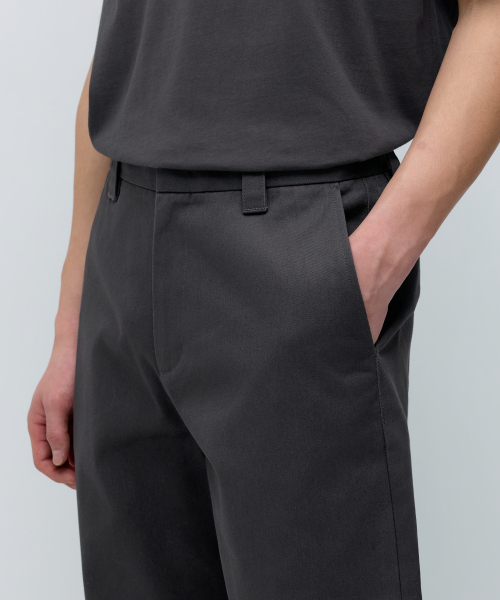 MUSINSA STANDARD（ムシンサスタンダード）の「ソリッドCPレギュラーフィットチノパンツ[グレー]（その他パンツ・メンズ・その他・40/38/42/36/34/32/30/31/33/26/27/28/29）」の5枚目の写真