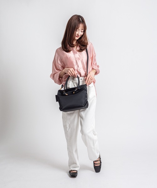 VIOLAd'ORO（ヴィオラドーロ）の「【VIOLAd'ORO/ヴィオラドーロ】ノットハンドル ナイロントートバッグ 2WAY BIANCA Sサイズ made in japan（トートバッグ・レディース・ブラック×ブラック/モカ/ベージュ/ターコイズブルー・FREE）」の11枚目の写真