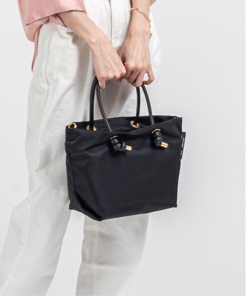 VIOLAd'ORO（ヴィオラドーロ）の「【VIOLAd'ORO/ヴィオラドーロ】ノットハンドル ナイロントートバッグ 2WAY BIANCA Sサイズ made in japan（トートバッグ・レディース・ブラック×ブラック/モカ/ベージュ/ターコイズブルー・FREE）」の9枚目の写真