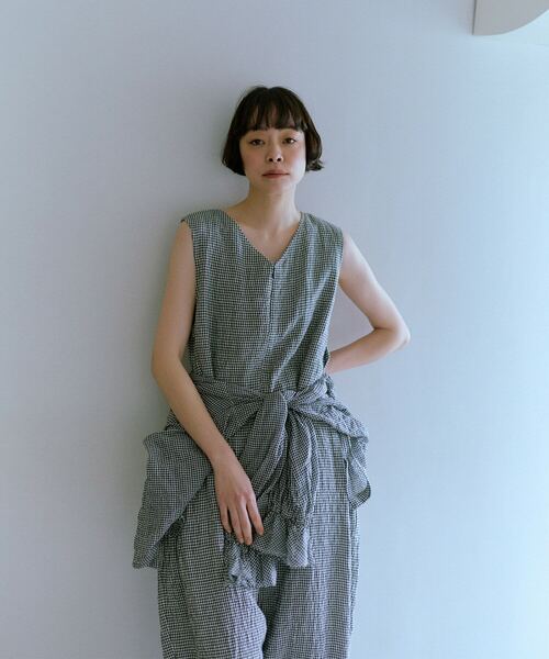 conges payes ADIEU TRISTESSE(コンジェ ペイエ アデュートリステス)の「【4月ベストセラーブランド内2位】Kanocoさんコラボ オールインワン(サロペット/オーバーオール・レディース・チェック/チャコールグレー・M/L)」の2枚目の写真