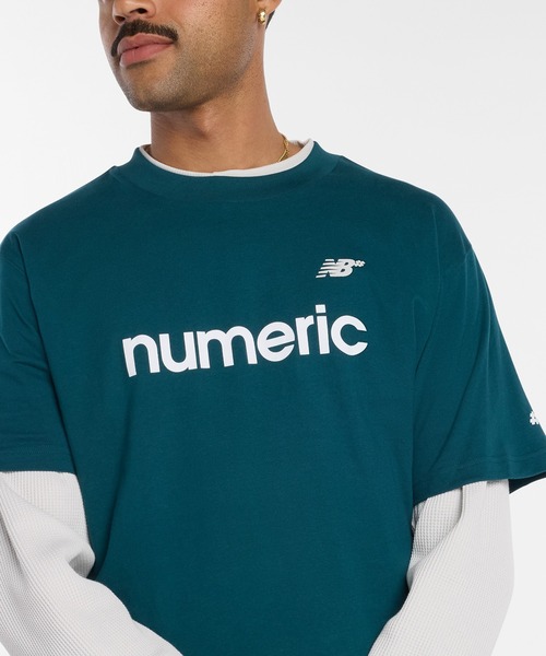 NEW BALANCE(ニューバランス)の「ヌメリックリニアロゴTシャツ(Tシャツ/カットソー・メンズ・ダークグリーン/サックスブルー・SMALL/MEDIUM/LARGE/X-LARGE/XX-LARGE)」の5枚目の写真