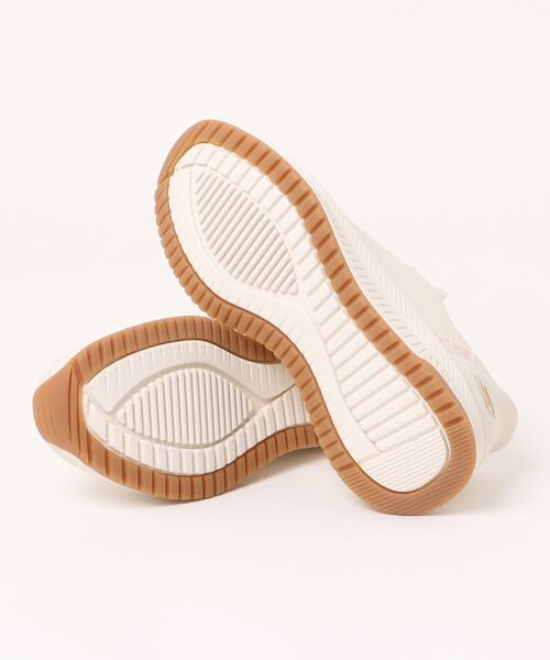 SKECHERS(スケッチャーズ)の「《SKECHERS》BOBS SQUAD 4-KEY LOOK(スニーカー・レディース・ブラック/ホワイト・23.0cm/23.5cm/24.0cm/24.5cm/25.0cm/22.5cm)」の3枚目の写真