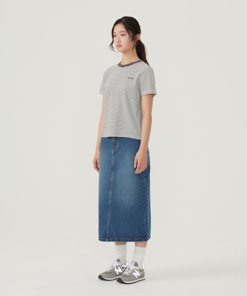 COVERNAT(カバーナット)の「WOMEN STRIPED T-SHIRT(Tシャツ/カットソー・レディース・アイボリー/チャコールグレー/ブルー/ネイビー・LARGE/MEDIUM/SMALL)」の5枚目の写真