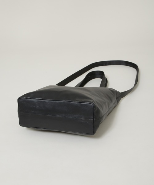 NANO universe(ナノユニバース)の「2WAY レザートートバッグ(トートバッグ・メンズ・ブラック・F)」の7枚目の写真