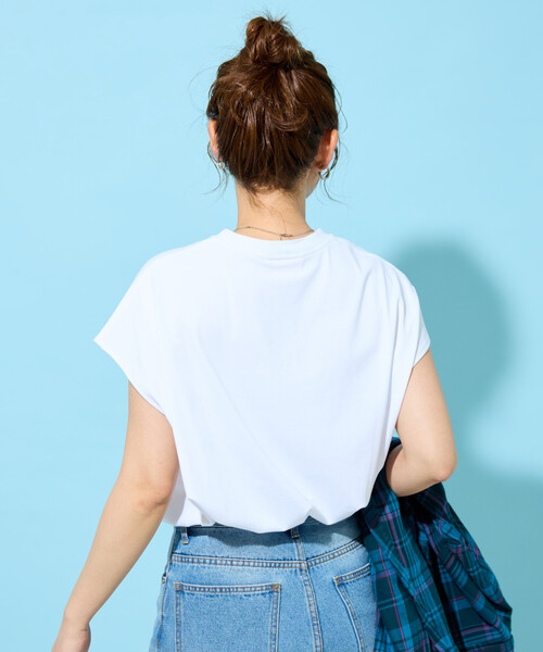FREAK'S STORE(フリークスストア)の「限定展開 KELTY × FREAK'S STORE/ケルティ 別注 フレンチスリーブ Tシャツ(接触冷感・吸水速乾・UVカット・遮熱)(Tシャツ/カットソー・レディース・ピンク/オリーブ/ブラック/チャコール/ベージュ/オフホワイト/グレー・フリ-)」の12枚目の写真