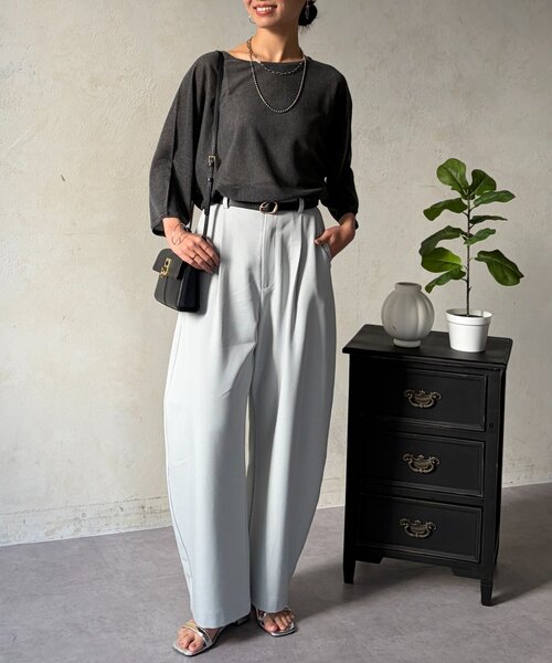 Chez toi(シェトワ)の「UV加工ドルマンプルオーバー(ニット/セーター・レディース・レッド/ネイビー/チャコールグレー/オフホワイト・FREE)」の8枚目の写真