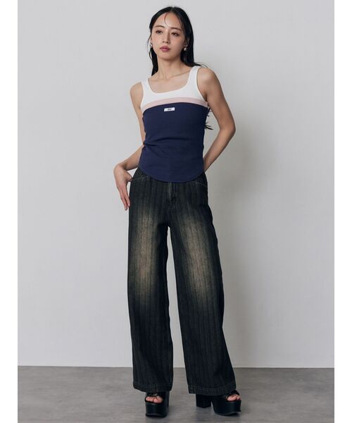 MURUA（ムルーア）の「スラブハイウエストデニム（デニムパンツ・レディース・ブルー/ブラック・1/2）」の21枚目の写真