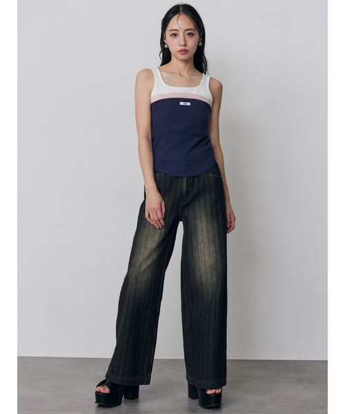 MURUA（ムルーア）の「スラブハイウエストデニム（デニムパンツ・レディース・ブルー/ブラック・1/2）」の22枚目の写真