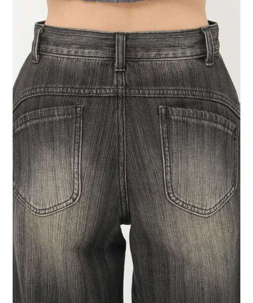 MURUA（ムルーア）の「スラブハイウエストデニム（デニムパンツ・レディース・ブルー/ブラック・1/2）」の7枚目の写真