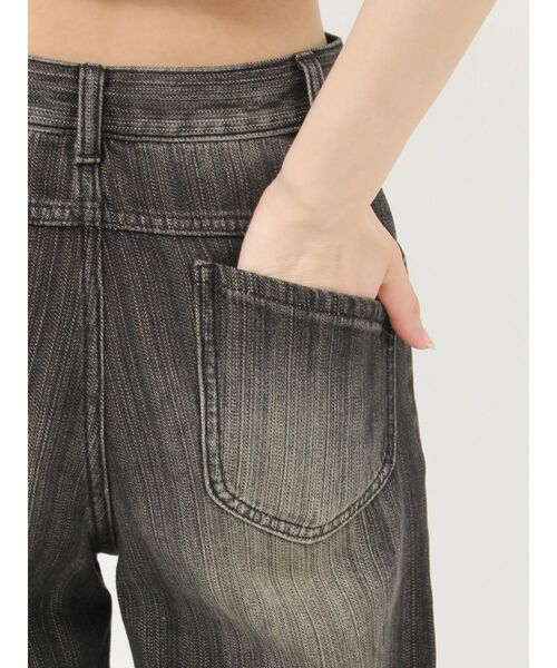 MURUA（ムルーア）の「スラブハイウエストデニム（デニムパンツ・レディース・ブルー/ブラック・1/2）」の8枚目の写真