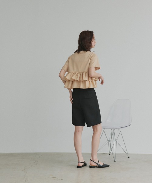 ad thie(アドティエ)の「ティアードフリル ショート丈 Tシャツ(Tシャツ/カットソー・レディース・オフホワイト/ピンク/ベージュ/ブラック/チャコール・FREE)」の16枚目の写真