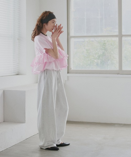 ad thie(アドティエ)の「ティアードフリル ショート丈 Tシャツ(Tシャツ/カットソー・レディース・オフホワイト/ピンク/ベージュ/ブラック/チャコール・FREE)」の18枚目の写真