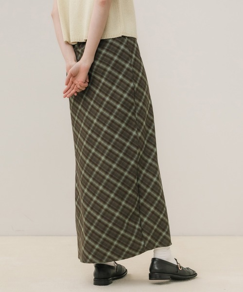 HEILIS(ヘイリス)の「チェックロングスカート / ロングスカート チェックスカート Iラインスカート ナロースカート バイアスチェック スリットスカート ロング丈 ボトムス レディース 韓国ファッション 大人カジュアル カジュアル フレンチカジュアル シンプル 秋服 春服 夏服 デイリー お出かけ(スカート・レディース・ブラウン/ブルー・FREE)」の9枚目の写真
