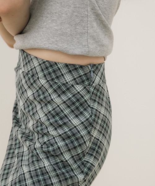HEILIS(ヘイリス)の「チェックロングスカート / ロングスカート チェックスカート Iラインスカート ナロースカート バイアスチェック スリットスカート ロング丈 ボトムス レディース 韓国ファッション 大人カジュアル カジュアル フレンチカジュアル シンプル 秋服 春服 夏服 デイリー お出かけ(スカート・レディース・ブラウン/ブルー・FREE)」の22枚目の写真
