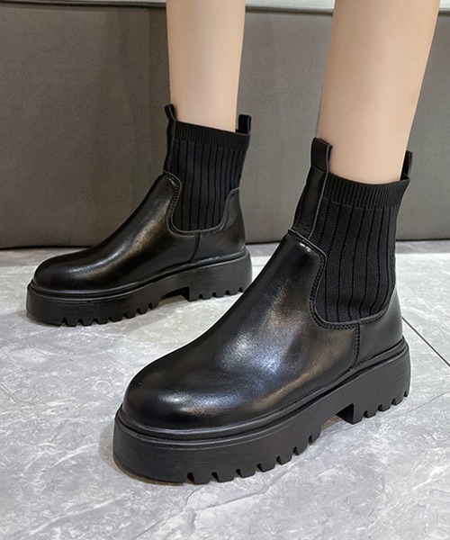 Songe(ソンジュ)の「ドッキングラウンドトラックショートブーツ(ブーツ・レディース・ブラック・24.5cm/24cm/23.5cm/23cm)」の3枚目の写真