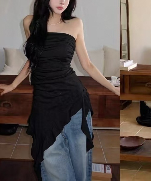 YUGA（ユーガ）の「YUGA_YGMC　　Korean-style  Asymmetrical ruffle strapless dress（キャミソール・レディース・ブラック/ホワイト・FREE）」の2枚目の写真