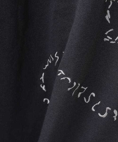 YESEYESEE(イエスアイシー)の「YESEYESEE / イエスアイシー Y.E.S Jacquard Stripe Layerd(Tシャツ/カットソー・メンズ・ブルー/チャコールグレー・LARGE/MEDIUM)」の4枚目の写真
