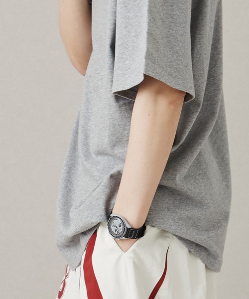 MONO KOTO DEPT.(モノコトデプト)の「SSY-ESSENTIALS 裏ロゴ半袖Tシャツ(Tシャツ/カットソー・メンズ・グレー/カーキ/グレイッシュベージュ・L/XL/S/M)」の20枚目の写真