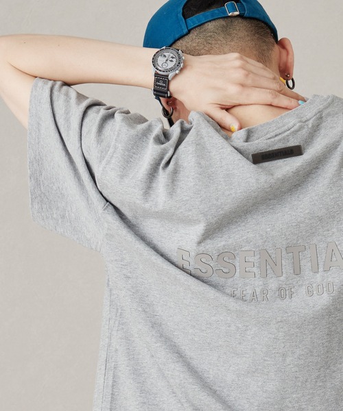 MONO KOTO DEPT.(モノコトデプト)の「SSY-ESSENTIALS 裏ロゴ半袖Tシャツ(Tシャツ/カットソー・メンズ・グレー/カーキ/グレイッシュベージュ・L/XL/S/M)」の22枚目の写真