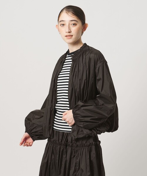 UNITED ARROWS(ユナイテッドアローズ)の「シアー タフタ ブルゾン ‐はっ水 ウォッシャブル‐(ブルゾン・レディース・ダークブラウン/ブラック/ライトブルー・36/38)」の5枚目の写真