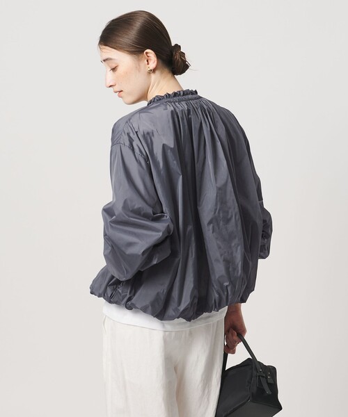 UNITED ARROWS(ユナイテッドアローズ)の「シアー タフタ ブルゾン ‐はっ水 ウォッシャブル‐(ブルゾン・レディース・ダークブラウン/ブラック/ライトブルー・36/38)」の8枚目の写真