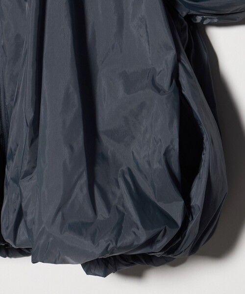 UNITED ARROWS(ユナイテッドアローズ)の「シアー タフタ ブルゾン ‐はっ水 ウォッシャブル‐(ブルゾン・レディース・ダークブラウン/ブラック/ライトブルー・36/38)」の17枚目の写真