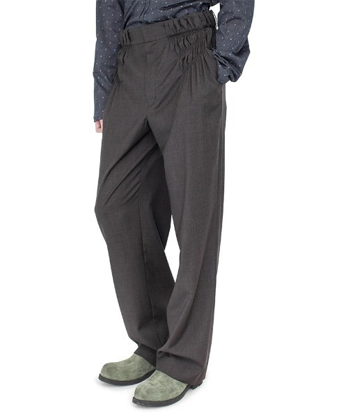 KIKO KOSTADINOV(キコ コスタディノフ)の「KIKO KOSTADINOV/キココスタディノフ/MINNA GATHERED TROUSER(その他パンツ・メンズ・ブラウン・44)」の2枚目の写真