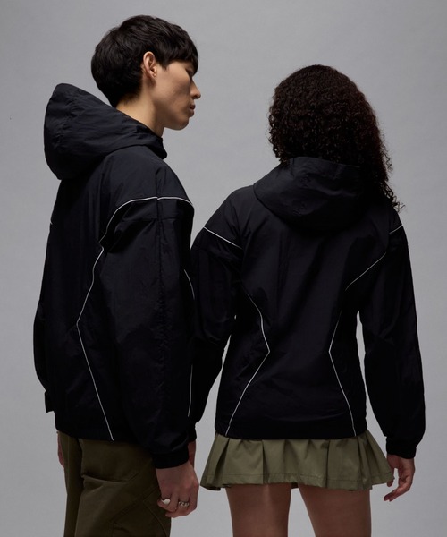 JORDAN BRAND(ジョーダンブランド)の「ジョーダン メンズ ライトウェイト ドラフト ジャケット / Jordan Men's Lightweight Draft Jacket IB7255-010 Black(その他アウター・メンズ・ブラック・M/2XL/XL/S/L)」の2枚目の写真