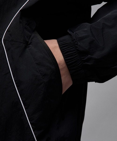 JORDAN BRAND(ジョーダンブランド)の「ジョーダン メンズ ライトウェイト ドラフト ジャケット / Jordan Men's Lightweight Draft Jacket IB7255-010 Black(その他アウター・メンズ・ブラック・M/2XL/XL/S/L)」の6枚目の写真