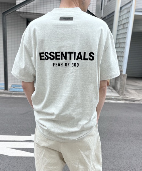FOG ESSENTIALS(エフオージーエッセンシャルズ)の「【FOG ESSENTIALS】エッセンシャルズ FRONT BACK LOGO PRINT BOXY TEE SS ロゴ Tシャツ(Tシャツ/カットソー・メンズ・オートミール/ブラック/グレイッシュベージュ・XL/L/M/S)」の6枚目の写真