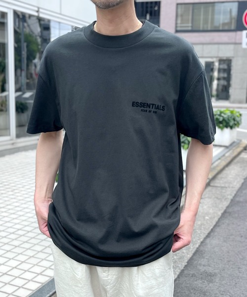 FOG ESSENTIALS(エフオージーエッセンシャルズ)の「【FOG ESSENTIALS】エッセンシャルズ FRONT BACK LOGO PRINT BOXY TEE SS ロゴ Tシャツ(Tシャツ/カットソー・メンズ・オートミール/ブラック/グレイッシュベージュ・XL/L/M/S)」の12枚目の写真