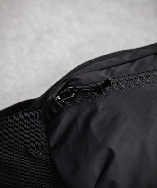 patagonia（パタゴニア）の「Patagonia パタゴニア TERRAVIA HIP PACK パッカブルワンポイントロゴウエストバッグ/ボディバッグ（ボディバッグ/ウエストポーチ・メンズ・ブラック・FREE）」の15枚目の写真