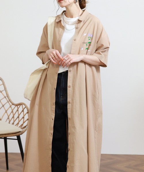 Emago(イマゴ)の「EMAGO 鳥とお花刺繍ワンピース(シャツワンピース・レディース・ホワイト・FREE)」の16枚目の写真