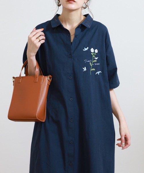 Emago(イマゴ)の「EMAGO 鳥とお花刺繍ワンピース(シャツワンピース・レディース・ホワイト・FREE)」の10枚目の写真
