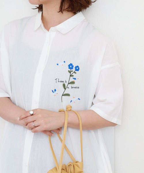 Emago(イマゴ)の「EMAGO 鳥とお花刺繍ワンピース(シャツワンピース・レディース・ホワイト・FREE)」の2枚目の写真