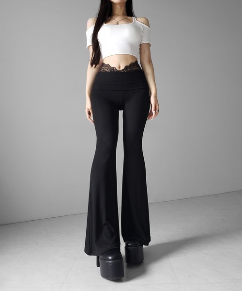 me+em select(ミームセレクト)の「【 2color 】カットアウトオフショルスリムTシャツ / cutout off shoulder slim t-shirts(Tシャツ/カットソー・レディース・ブラック/ホワイト・FREE)」の3枚目の写真