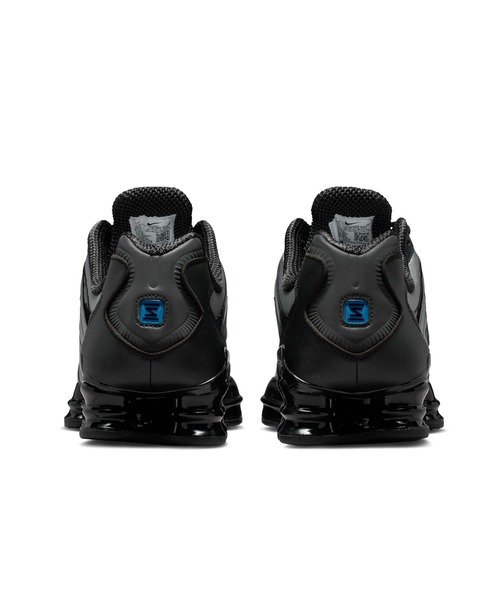 NIKE（ナイキ）の「NIKE SHOX TL SE IQ6599-001（スニーカー・メンズ・ブラック・27.5cm/26.5cm）」の4枚目の写真