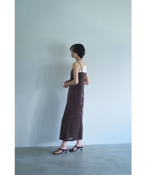 marjour(マージュール)の「SUMMER VELOUR CUP-IN DRESS(ワンピース・レディース・ベージュ/ブラウン・M)」の5枚目の写真