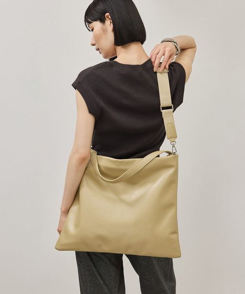 ADAM ET ROPE'（アダムエロペ）の「2WAYハンドルショルダーバッグ（ショルダーバッグ・レディース・ベージュ系その他/ブラック・FREE）」の8枚目の写真