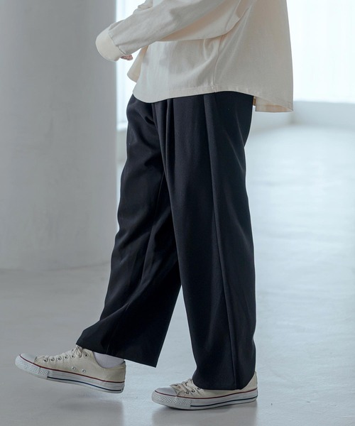 Magine(マージン)の「mp15249-Pique Jersey Two-Tuck Wide Straight Easy Pants ワイドストレートイージーパンツ(MGN-263-030)(その他パンツ・メンズ・ブラック/ネイビー/チャコール・44/46/48)」の2枚目の写真