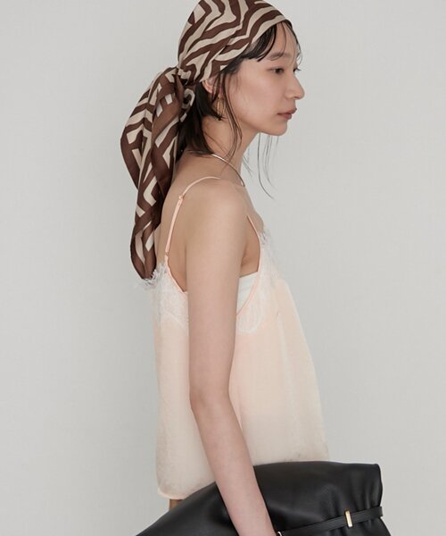 LOUNGEDRESS（ラウンジドレス）の「《セットアップ可/着映え》ショートレースキャミ（シャツ/ブラウス・レディース・ピンク/ブラック/ベージュ・FREE）」の9枚目の写真