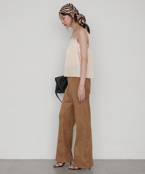 LOUNGEDRESS（ラウンジドレス）の「《セットアップ可/着映え》ショートレースキャミ（シャツ/ブラウス・レディース・ピンク/ブラック/ベージュ・FREE）」の12枚目の写真