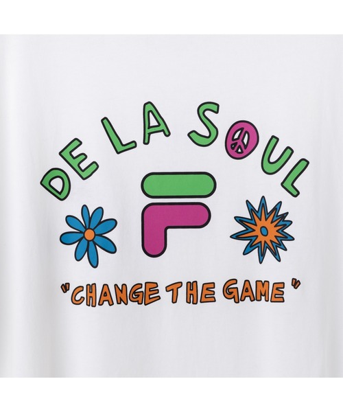 FILA(フィラ)の「DE LA SOUL×FILA GRAPHIC TEE / デラソウル×フィラ グラフィックティーシャツ(Tシャツ/カットソー・レディース・ブラック/ホワイト・M/S/XL/L)」の5枚目の写真
