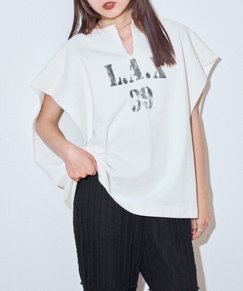 etsinta(エシンタ)の「【etsinta】カレッジレイヤードノースリtee(Tシャツ/カットソー・レディース・ライトグレー/オフホワイト・ONE SIZE)」の2枚目の写真