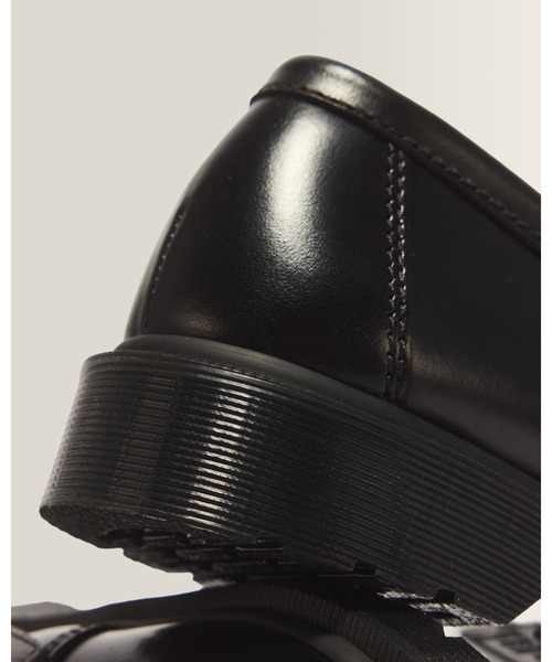 Dr. Martens(ドクターマーチン)の「Dr. Martens/ドクターマーチン ADRIAN BUCKLE ローファー 43571001(ローファー・レディース・ブラック・UK3/UK4/UK5/UK6/UK7/UK8/UK9/UK10/UK11)」の2枚目の写真