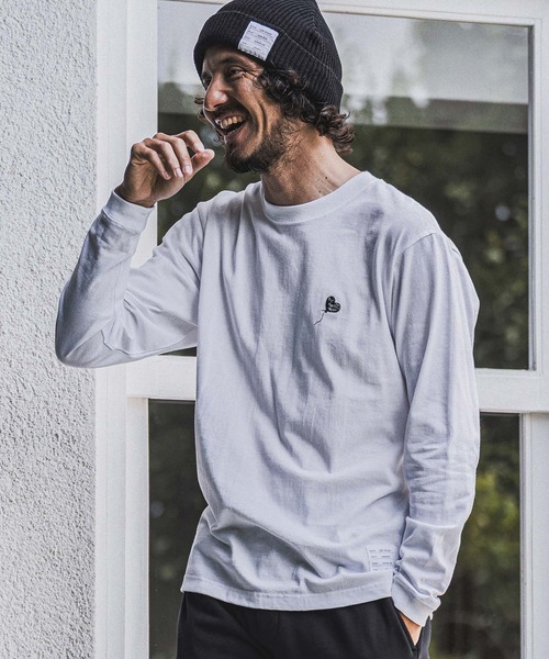wjk reluxe(ダブルジェーケーリラックス)の「mlt5794- Heart Embroidered Long Sleeve T Shirt ロングスリーブTシャツ(WR26W-31)(Tシャツ/カットソー・メンズ・ホワイト/インディゴブルー/ブラック・XL/L/M/S)」の8枚目の写真
