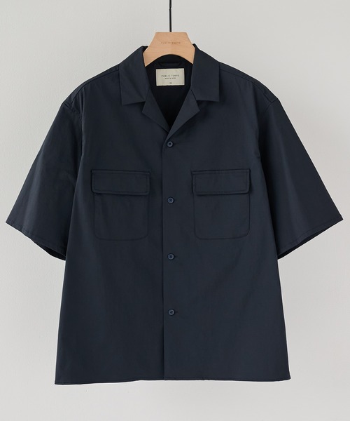 PUBLIC TOKYO(パブリックトウキョウ)の「アポロックCPOオープンカラーシャツ /ストレッチ/ナイロン/接触冷感/UVカット/吸水速乾/防シワ/夏服(シャツ/ブラウス・メンズ・ダークブラウン/ブラック/ダークネイビー・2/1)」の1枚目の写真